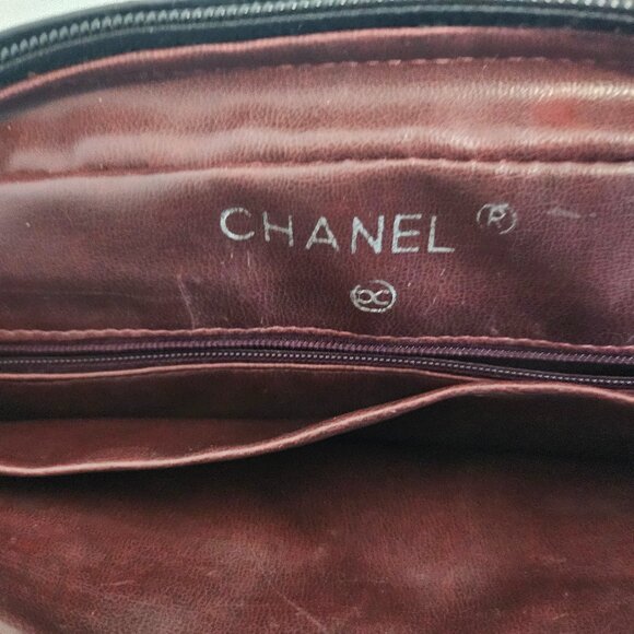 Black vintage chanel camera bag 9x7 - Picture 8 of 11